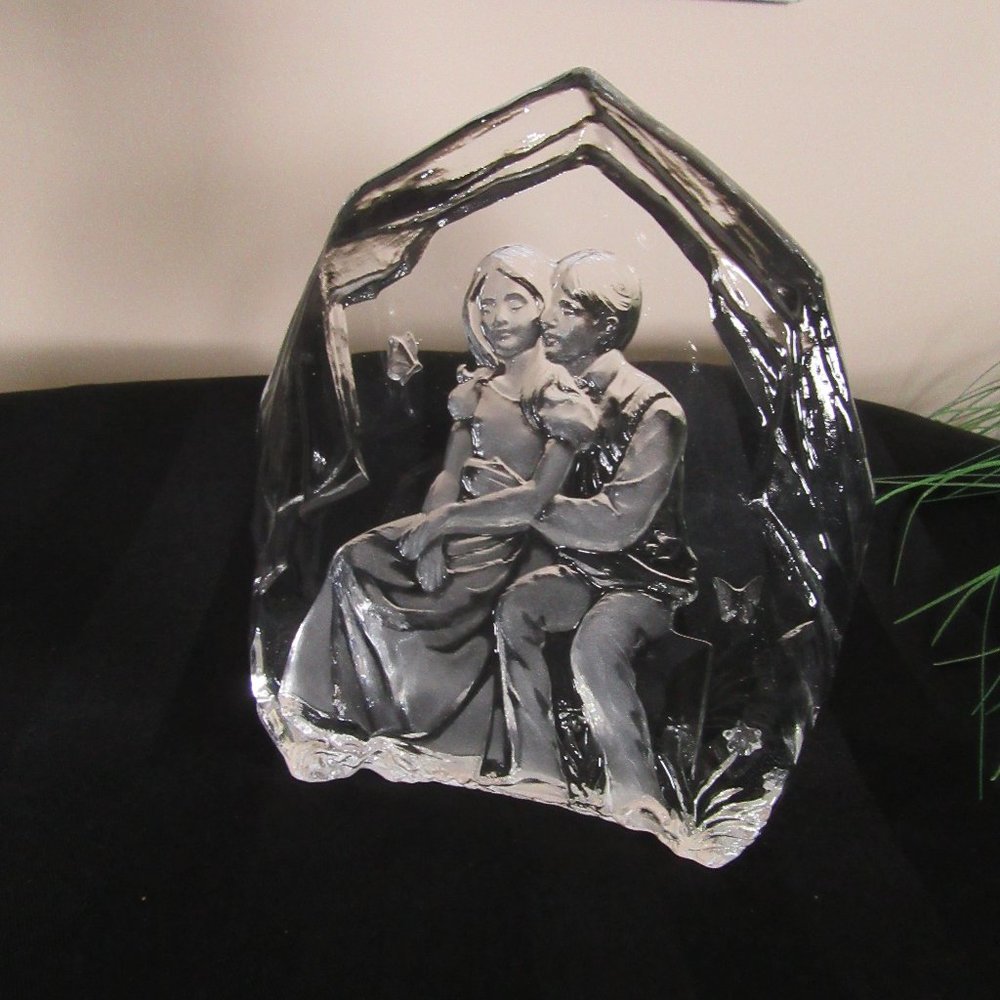 Crystal Type home décor- Comes in a box